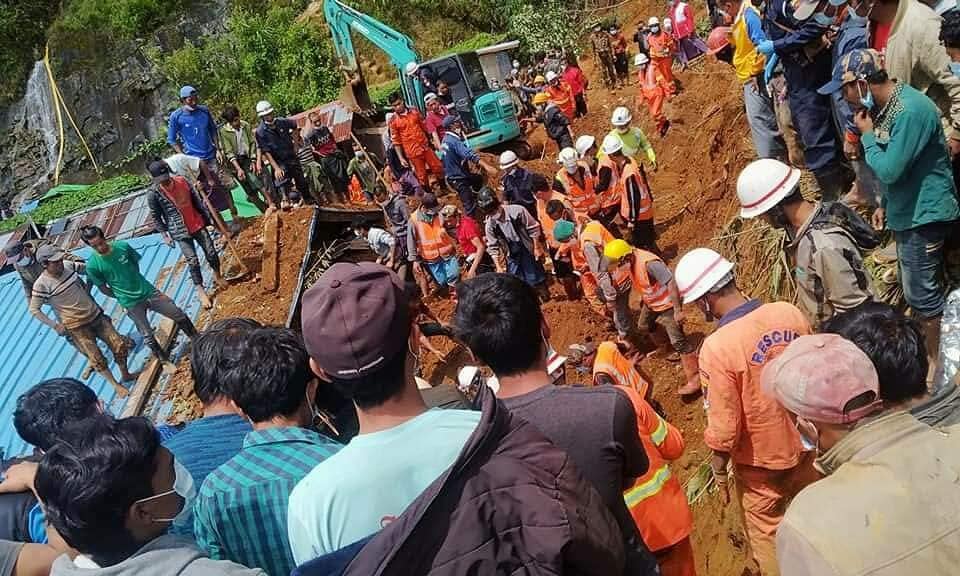 မိုးကုတ်မြို့ မြေပြိုမှု ၁၁ ဦး သေဆုံး
