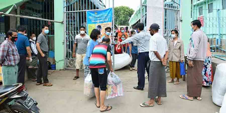 ခေတ္တပိတ်ထားသည့် ပြင်ဦးလွင် မြို့မဈေးကြီးက ကုန်ပစ္စည်းများ စိစစ်ထုတ်ပေးမည်