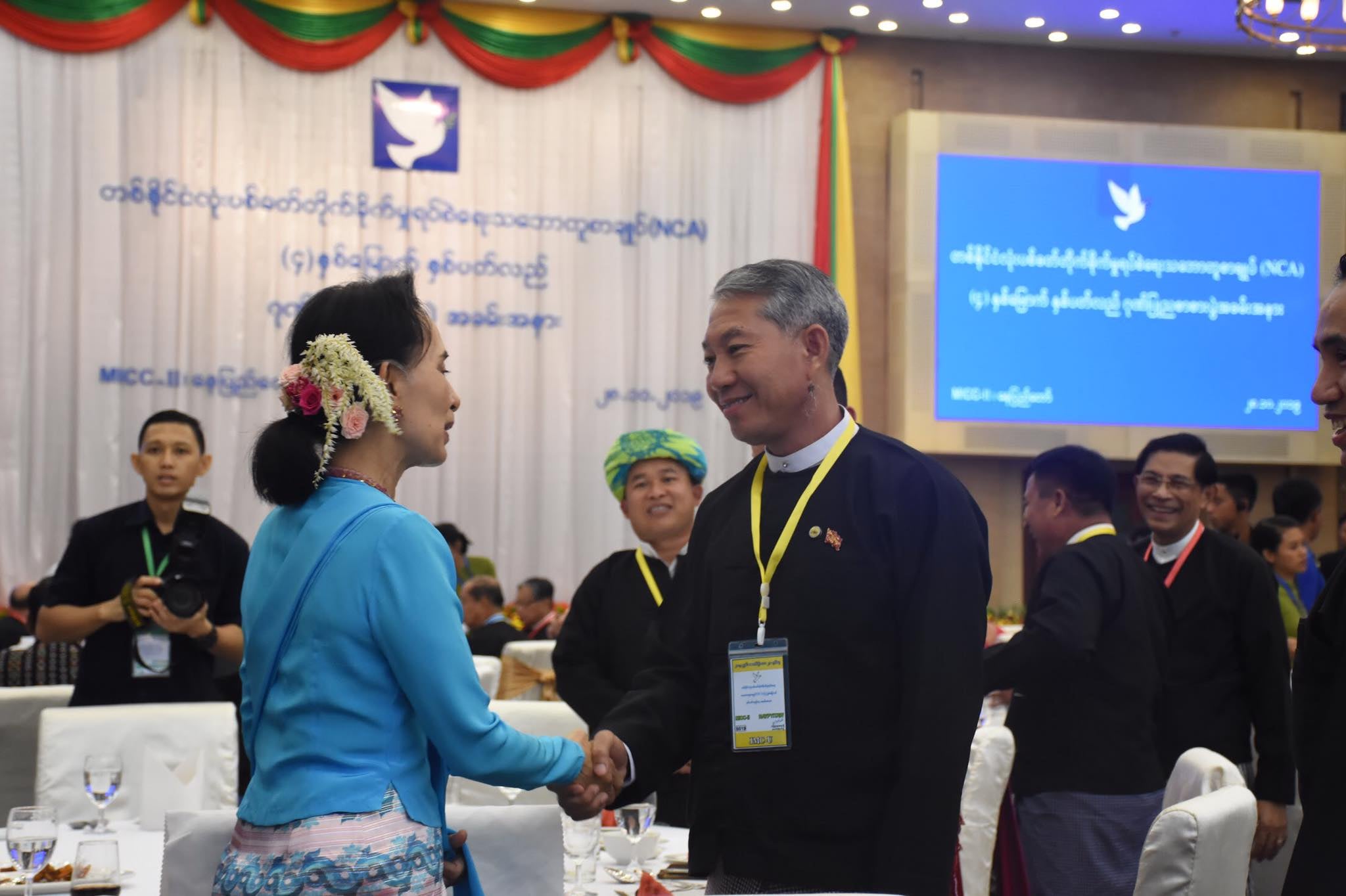 “EAOsတွေ လူထုဘက်ကရပ်မှာလား၊ စစ်အာဏာရှင်စနစ်ဘက်က ရပ်မှာလား”-  ဆလိုင်းယောအောင် (ABSDF)