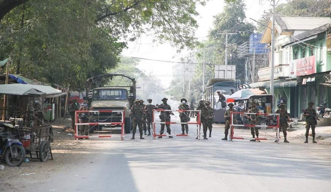 တောင်တွင်းကြီးမြို့၌ အပြင်ထွက်ချိန် လျှော့ချသတ်မှတ်