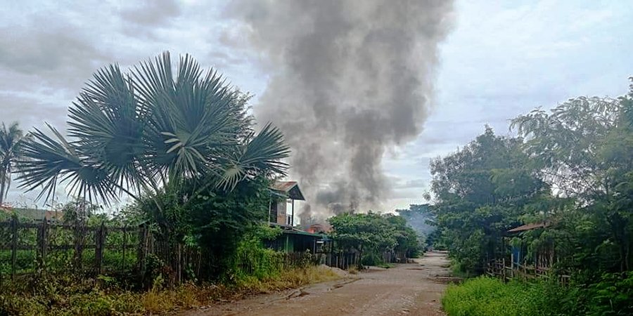 ကလေးမြို့နယ် တင်သားရွာ နေအိမ်အချို့ကို စစ်ကောင်စီတပ်က မီးရှို့