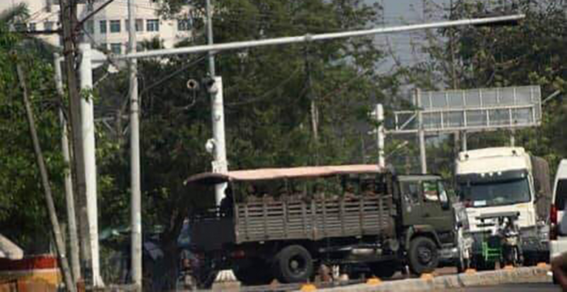 လှိုင်သာယာမြို့နယ်တွင် လူငယ် ၂ ဦး ပစ်ခတ်ဖမ်းဆီးခံရ