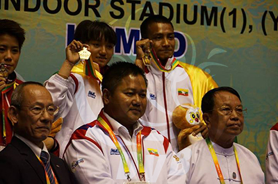 ကမ္ပိုၿပိဳင္ပဲြတြင္ ေရႊတံဆိပ္မ်ား ထပ္ရ