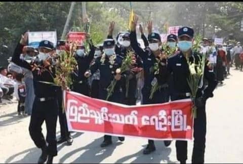 ရေဦးနှင့် ဒီပဲယင်းမြို့နယ်က မီးသတ်တပ်ဖွဲ့ဝင် ၆ ဦး CDM ပြုလုပ်