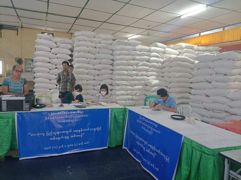 ရန်ကုန်တွင် ဆန်တပြည် ကျပ် ၁၀၀၀ မှ ၂၀၀၀ ဝန်းကျင်နှုန်းဖြင့် ရောင်းချပေးနေ