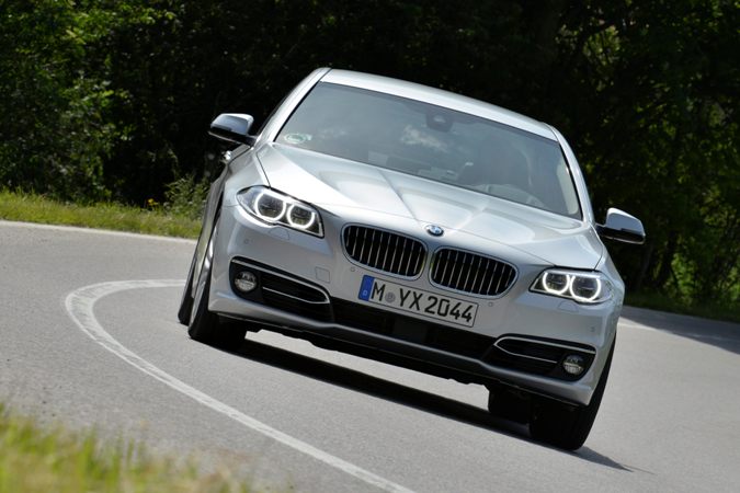 အာဆီယံထိပ္သီး အစည္းအေ၀းအတြက္ BMW ကား ၉၅ စီး စပြန္ဆာေပးမည္