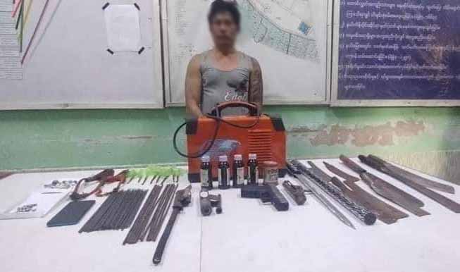 ဖျာပုံမြို့တွင် အမျိုးသား ၁ ဦး လက်လုပ်သေနတ်များဖြင့် ဖမ်းဆီးခံရ