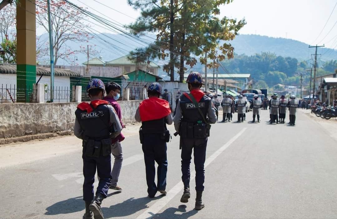မိုးကုတ်မြို့က ပြည်သူတစ်ဦးကို စစ်ကောင်စီက အင်အားသုံးဖမ်းဆီး