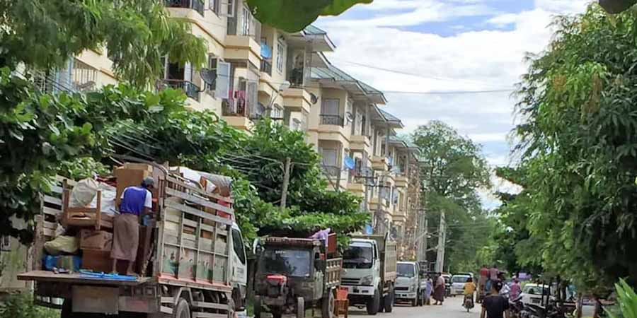 ရွှေဘိုမြို့ ဝန်ထမ်းအိမ်ရာက CDM ဝန်ထမ်းများကို စစ်ကောင်စီက အတင်းကျပ်ဖယ်ရှား