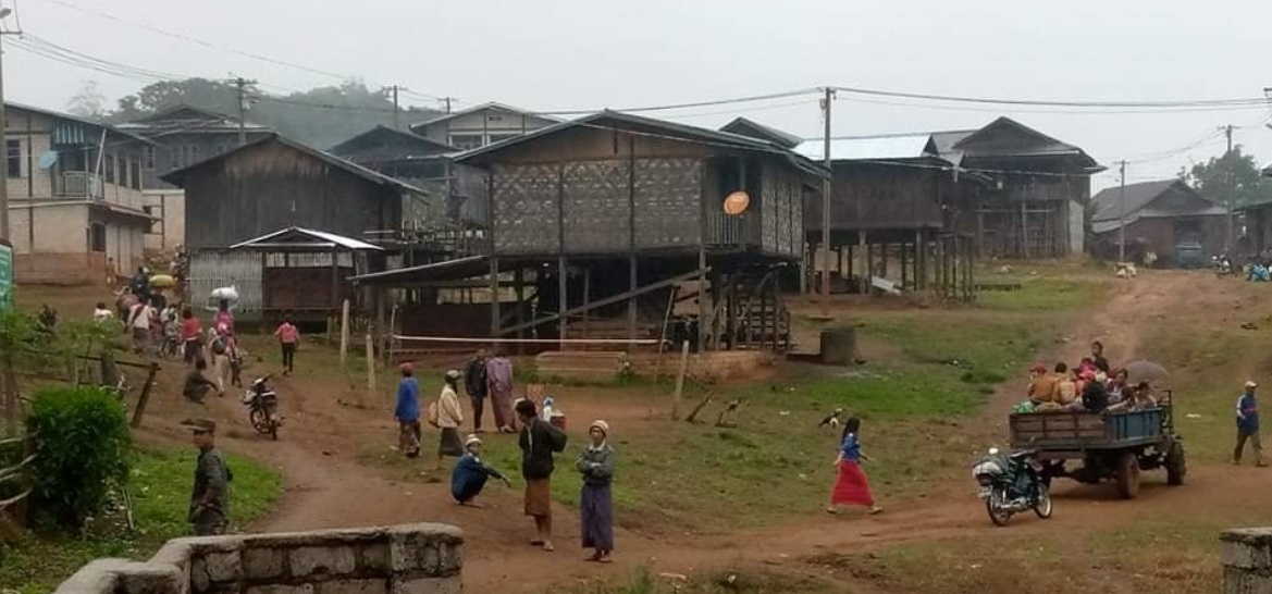 “တိုက်မယ်ဆိုရင် တနိုင်ငံလုံးအတိုင်းအတာနဲ့ ဝိုင်းတိုက်ကြဖို့ ကျနော်တို့ စစ်ရှောင်တွေအနေနဲ့ တောင်းဆိုချင်တယ်”