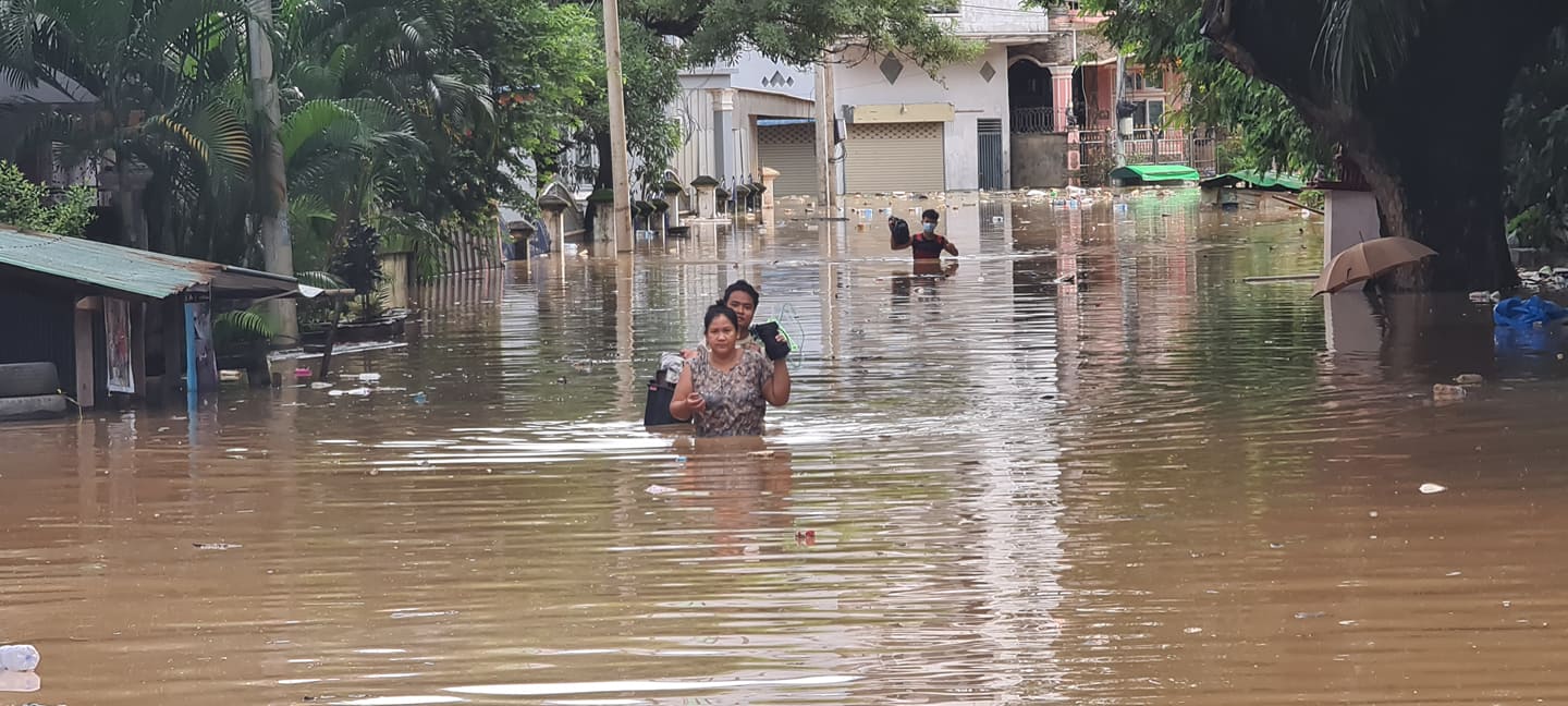 မြဝတီမြို့တွင် သောင်ရင်းမြစ်ရေကြီးပြီး ဒေသခံအချို့ ရွှေ့ပြောင်း