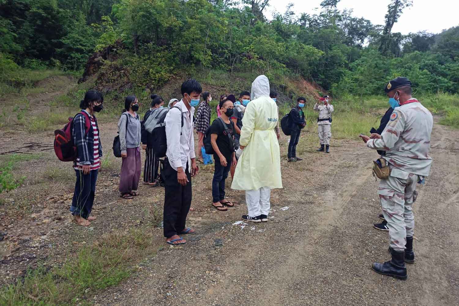 ပွဲစားခဘတ် ၁၆,၀၀၀ စီပေးပြီး ထိုင်းနိုင်ငံကိုဝင်လာသည့် မြန်မာ ၁၂ ဦး ဖမ်းဆီးခံရ