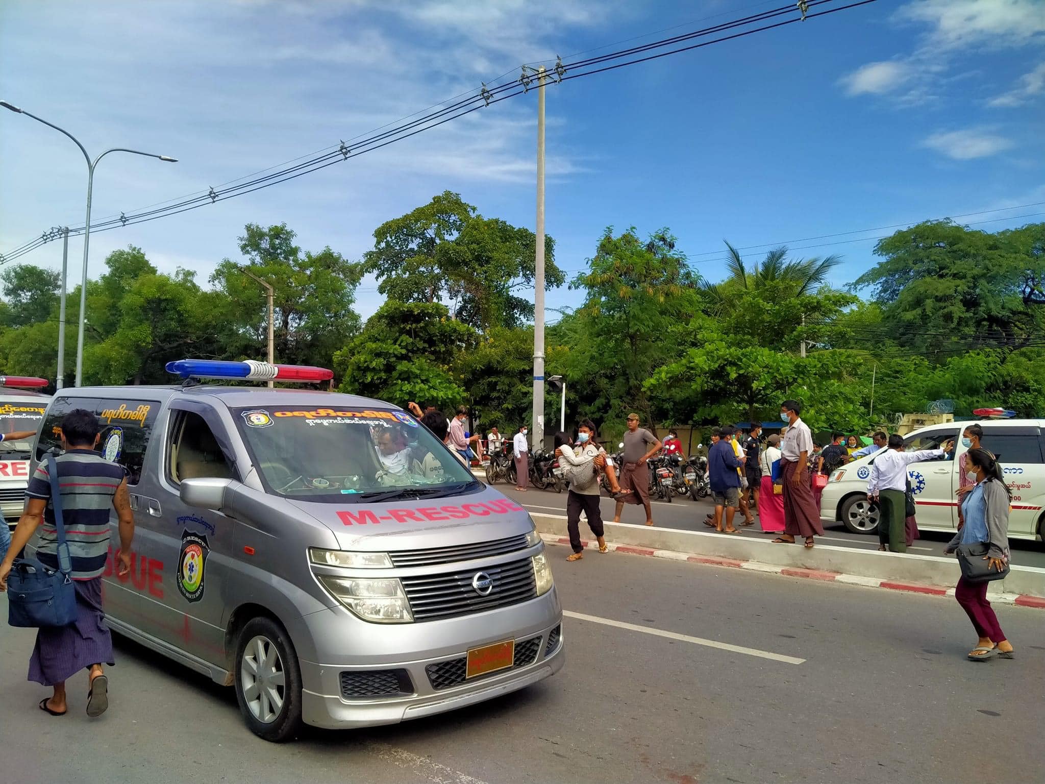 မန္တလေး ကညနရုံး ဗုံးပေါက်ကွဲ၊ ၄ ဦးထက်မနည်း ဒဏ်ရာရ
