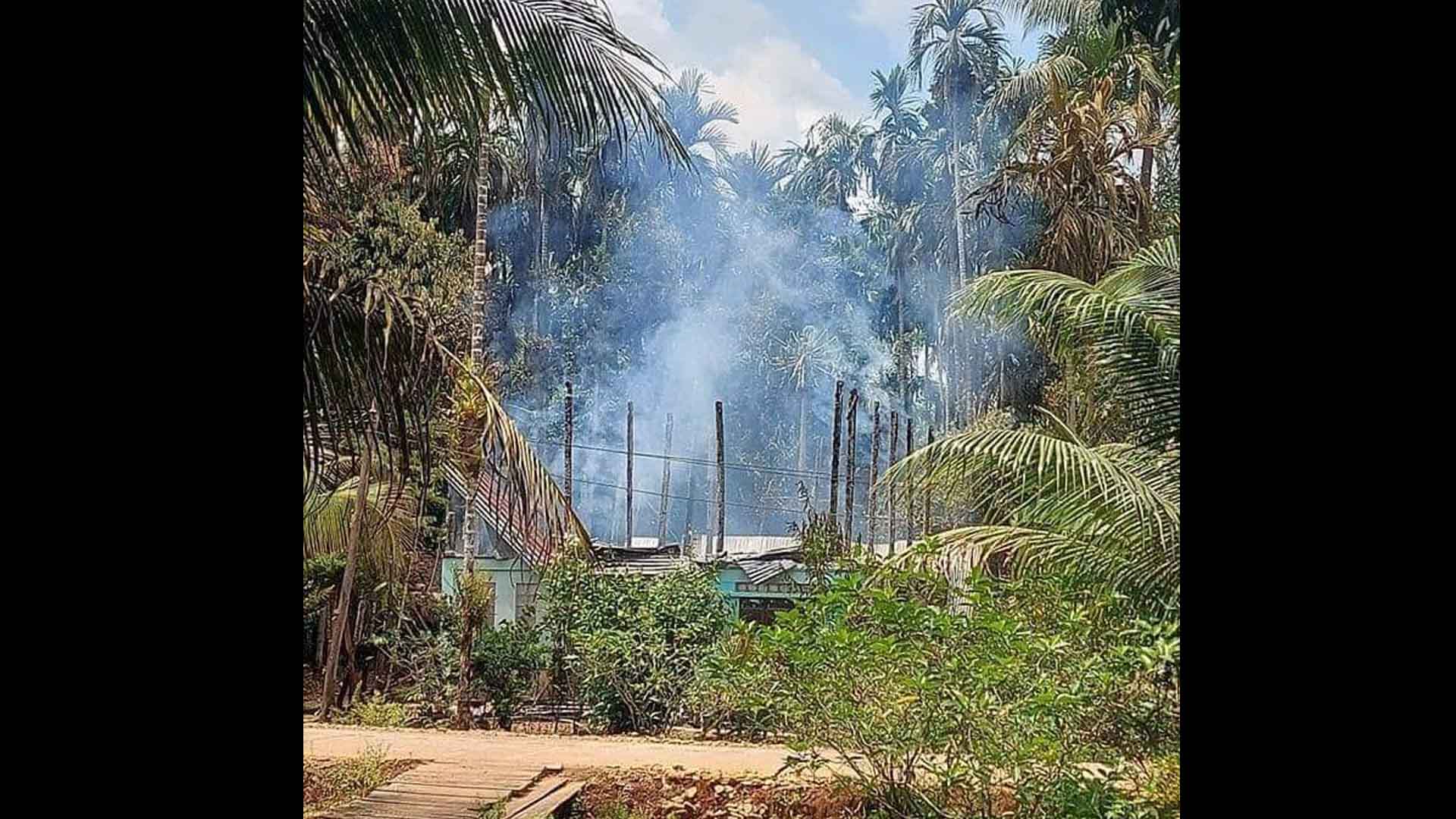 သရက်ချောင်းမြို့နယ် ဝင်းကဖော်ရွာက နေအိမ် ၁ လုံးကို စစ်တပ်က မီးရှို့ဖျက်ဆီး