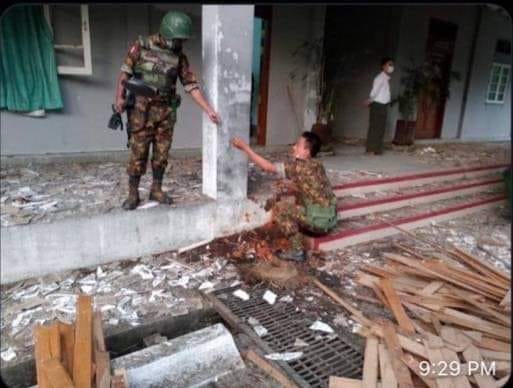 နေပြည်တော် ကက(ဝယ်) ညွှန်မှူးရုံးကို နေပြည်တော် PDF က ဗုံးခွဲတိုက်ခိုက်