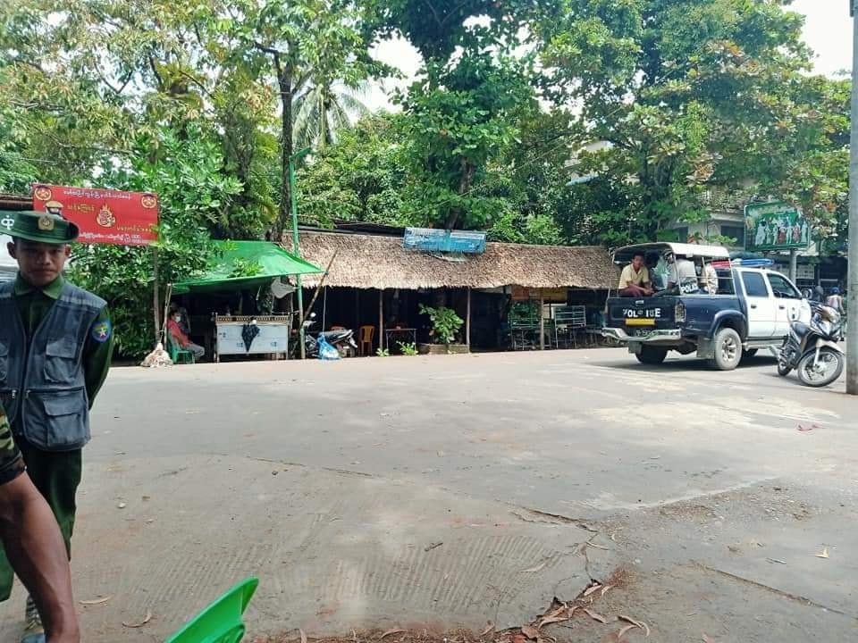 မော်လမြိုင်ကျွန်းမြို့၌   ဗုံး ၂ လုံးပေါက်ကွဲ ၊ ၄ ဦး ဒဏ်ရာရ