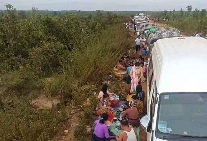 ဘုရားဖူးများကြား စကစတပ်ဖွဲ့ ရောနှောပါနေသဖြင့် စစ်မျက်နှာဖွင့်တိုက်ရန် PDF တပ်များ အခက်ကြုံ