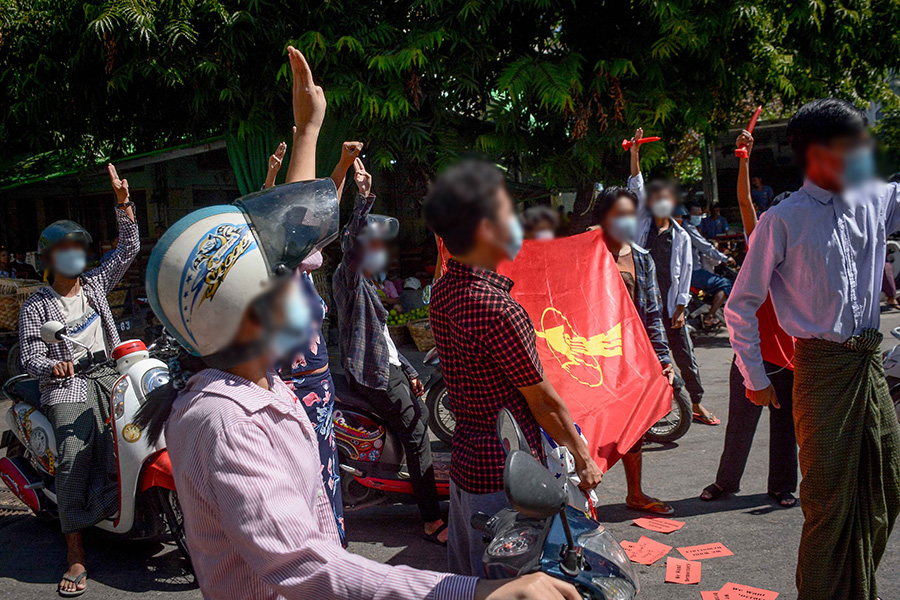 မန္တလေးအခြေစိုက် တကသများသပိတ်စစ်ကြောင်း စစ်အာဏာရှင်ဆန့်ကျင် ဆန္ဒပြ
