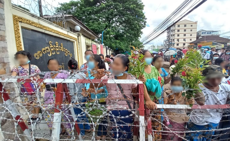 နွေဦးပန်းပွင့်တို့ရဲ့ ရင်ဆိုင်ကျော်ဖြတ်ခဲ့ရတဲ့ ထောင်တွင်းနေ့စွဲများ