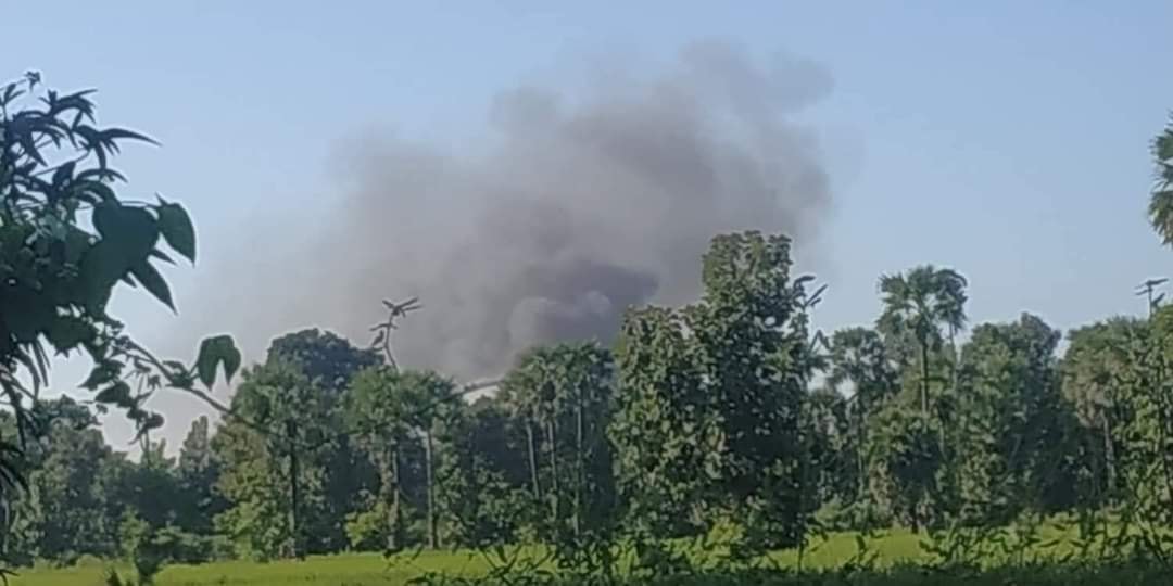 စစ်ကိုင်းတိုင်းအတွင်း အိမ်များကို စစ်တပ်က မီးရှို့ဖျက်ဆီး၊ ပြည်သူအများအပြား ဖမ်းဆီးခံရပြီး တိမ်းရှောင်နေရ