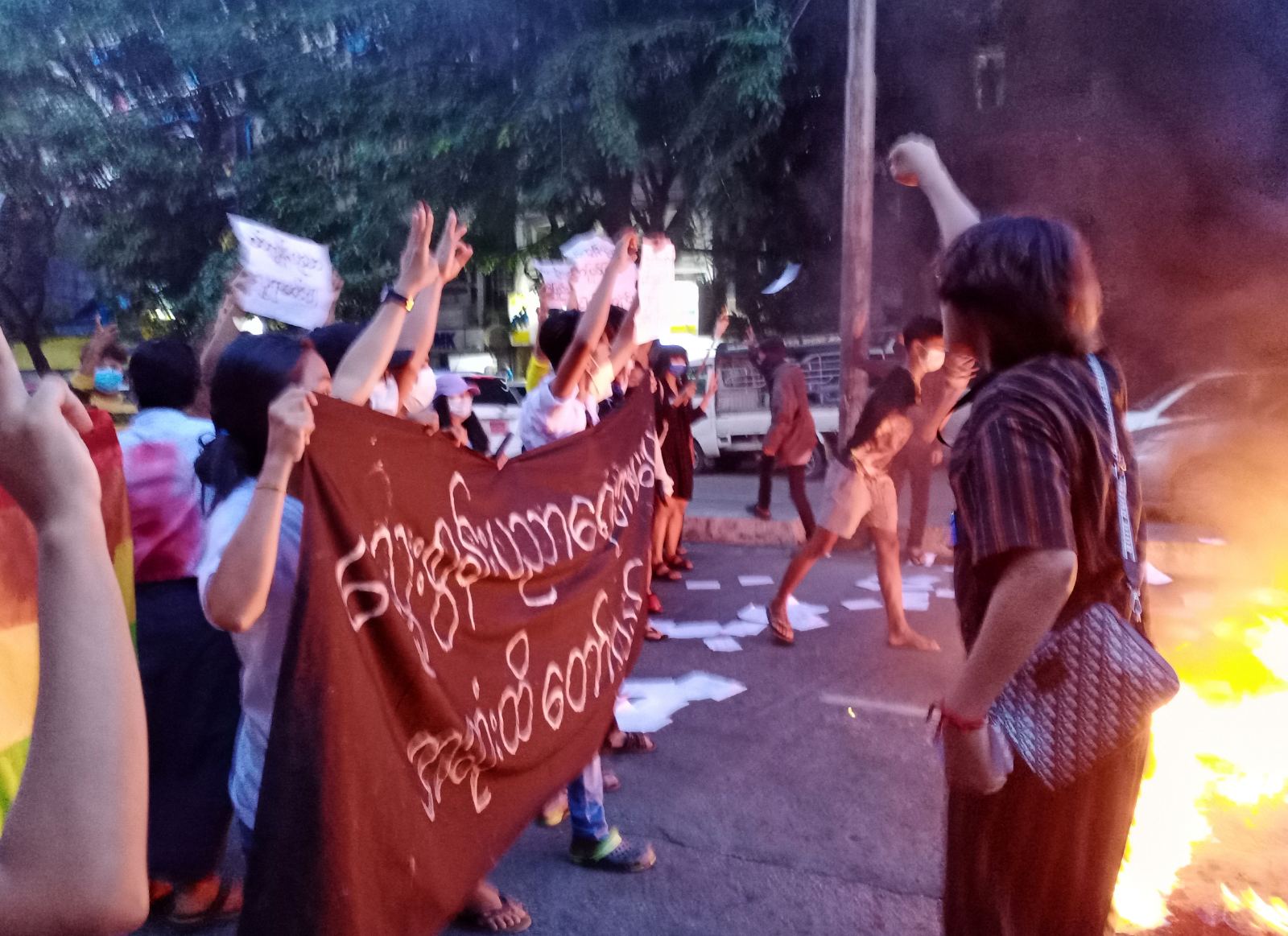 "သွေးစွန်းပညာရေးအားမပေး အဆုံးထိတော်လှန်ပေး"ပြောက်ကျားသပိတ် ရန်ကုန်မှာပြုလုပ်