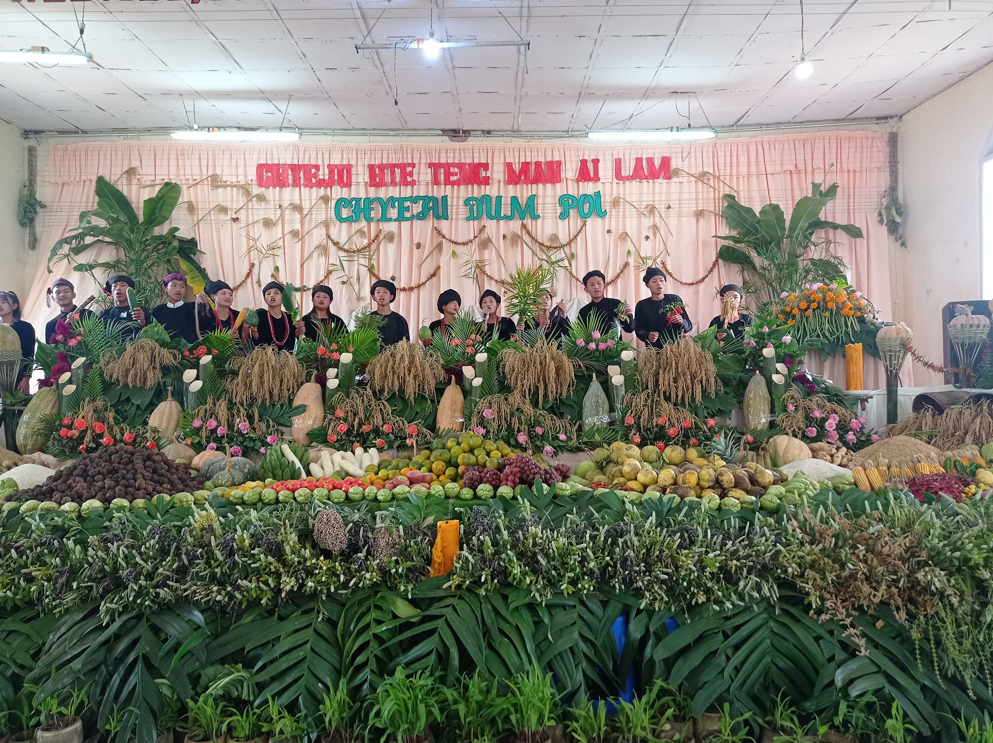 ဆဒုံးဒေသက ဇိုင်ဝါးလူမျိုးတွေရဲ့ ကောက်သစ်စားပွဲ   (ဓာတ်ပုံ)