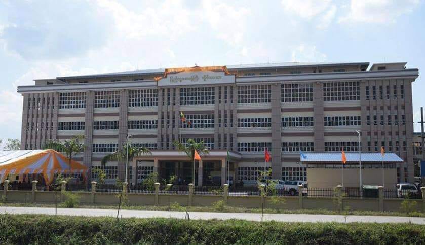 လှိုင်သာယာမြို့နယ်တွင်  ကျေးရွာအုပ်ချုပ်ရေးမှူး ၁ ဦး သေနတ်နဲ့ ပစ်ခတ်ခံရ