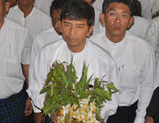 ေသနတ္ေတြအားလံုး ခ်ထားၿပီး တည္ေဆာက္ေနတဲ့ ၿငိမ္းခ်မ္းေရးမ်ဳိး ျဖစ္ရမည္