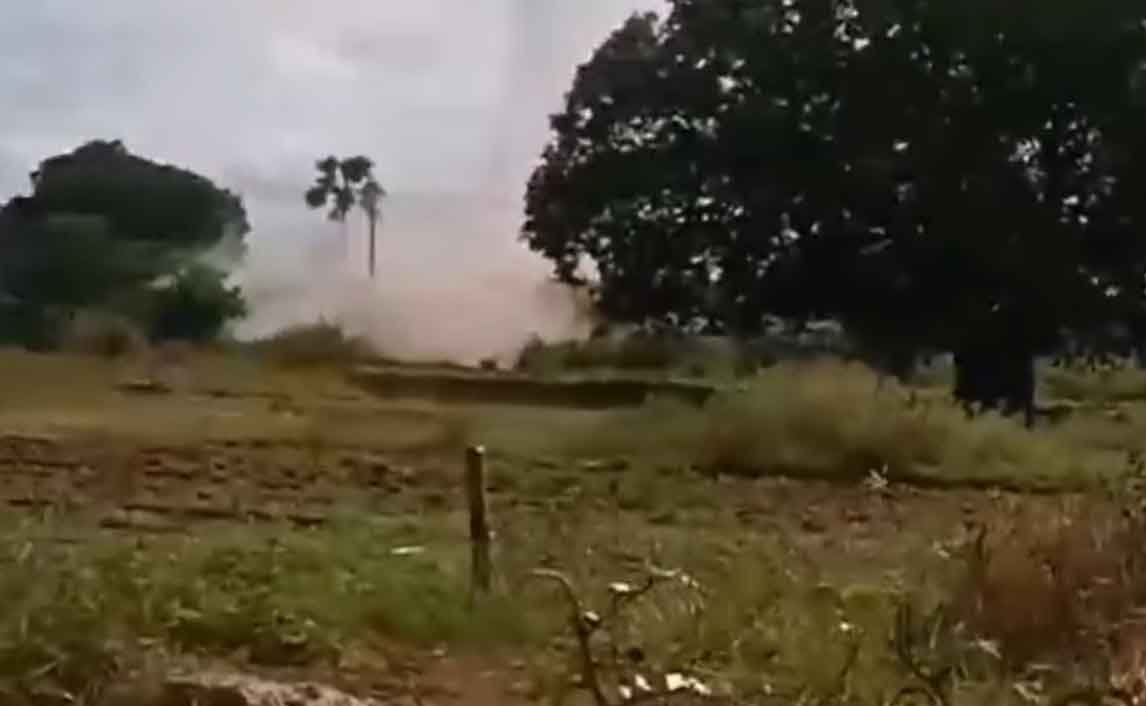 ဆားလင်းကြီးမြို့နယ်တွင် ဒေသခံပြောက်ကျားတပ်က စစ်ကား ၄ စီးကို မိုင်းခွဲတိုက်ခိုက် (ရုပ်သံ)