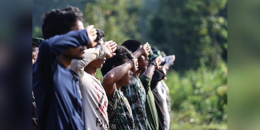 စစ်အာဏာရှင်အား လက်နက်စွဲကိုင်တော်လှန်နေသည့် ၁၀၁ တပ်ခွဲ (ဓာတ်ပုံ)