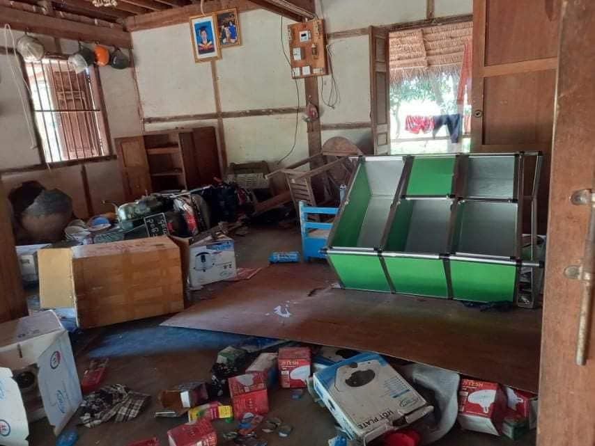 ကျွန်းလှပြည်သူ ၅၀၀၀ ကျော် တိမ်းရှောင်နေရ၊ နေအိမ် ၁၈ လုံးကို စစ်တပ်က ဖျက်ဆီး