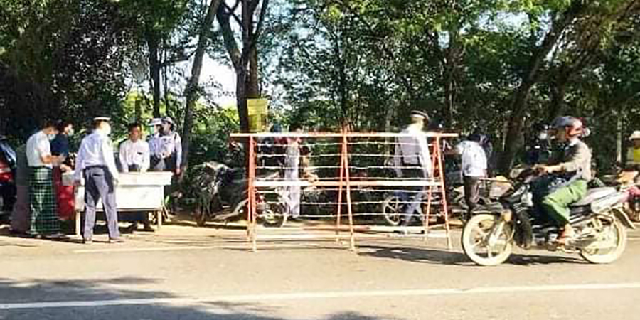 မန္တလေး၌ စစ်တပ်က ဆိုင်ကယ်စီးပြည်သူများကို လက်နက်ပြ ခြိမ်းခြောက် ငွေတောင်း၊ ဒူးထောက်ခိုင်း