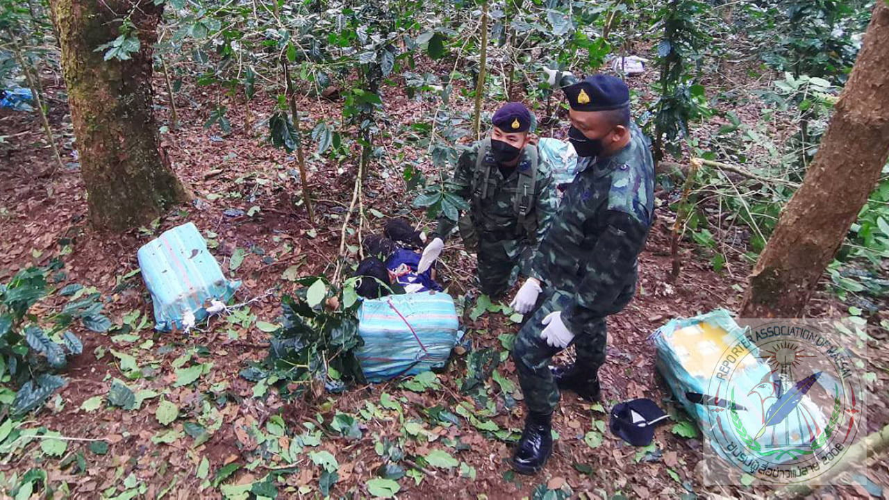 ထိုင်း-မြန်မာနယ်စပ်တွင် မူးယစ်ဆေးသယ်ဆောင်သူများနှင့် ထိုင်းစစ်တပ် ပစ်ခတ်မှုဖြစ် ၆ ဦး သေဆုံး၊ စိတ်ကြွဆေးပြား ၂ သန်းဖမ်းမိ
