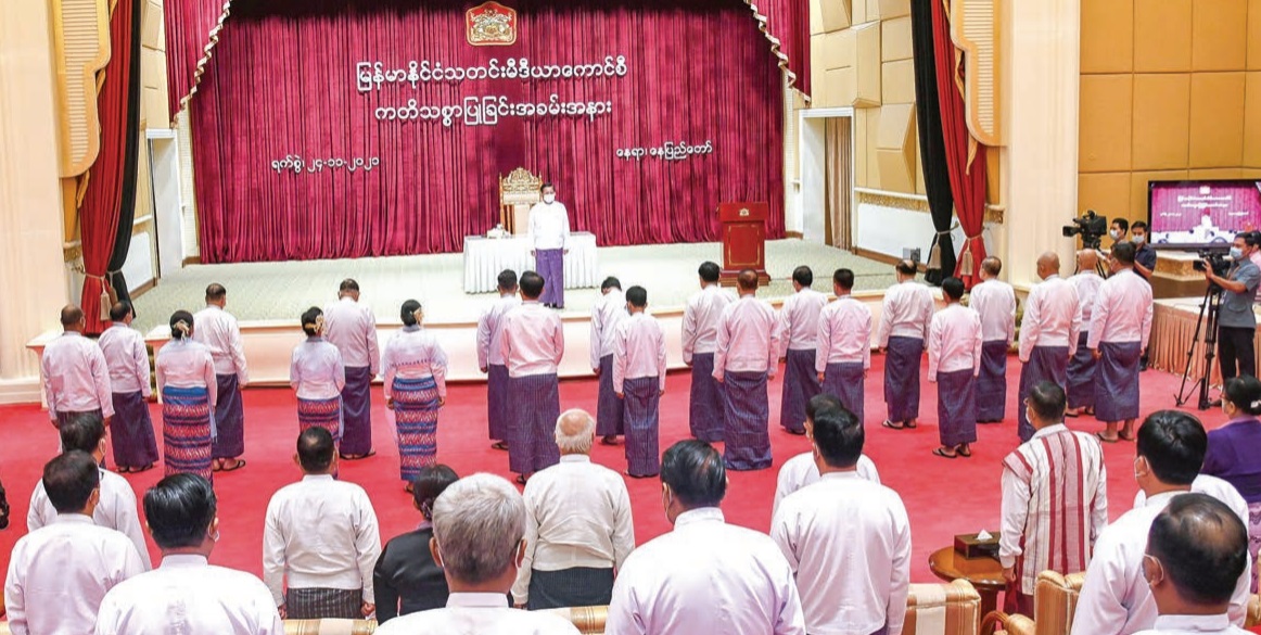 စစ်ခေါင်းဆောင်ထံ သစ္စာခံခဲ့သည့် သတင်းမီဒီယာကောင်စီကို မြန်မာသတင်းစာဆရာများ အသိအမှတ်မပြု