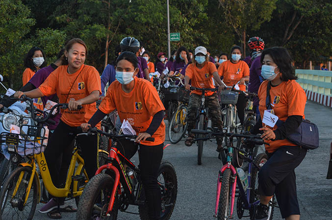အမျိုးသမီးများအပေါ်အကြမ်းဖက်မှု ပပျောက်ရေးလှုပ်ရှားမှု   စစ်တွေတွင်ပြုလုပ် (ဓာတ်ပုံ)