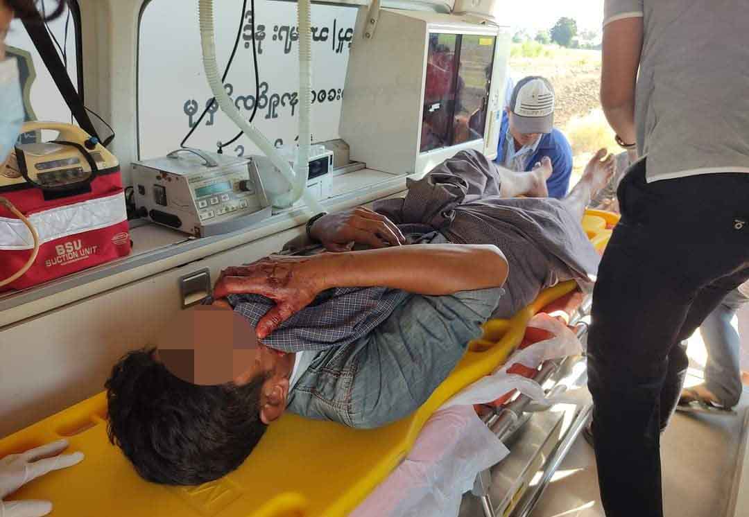 မုံရွာတွင် ဈေးဝယ်လာသူ ၂ ဦးအား ဓားဖြင့်ခုတ်ပြီး ပိုက်ဆံအိတ်လု