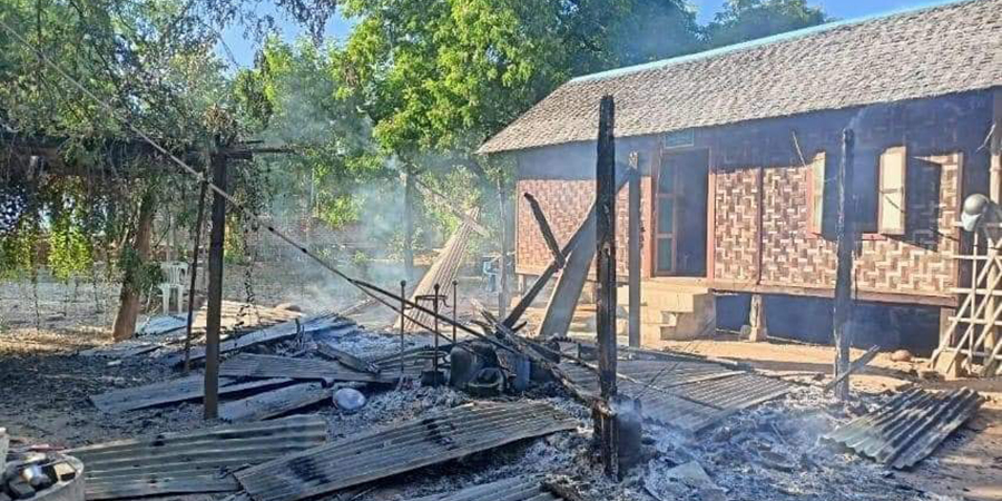 ရေစကြိုမြို့နယ်၌ စစ်ဘေးရှောင် ပြည်သူလူထုနေအိမ်များကို စစ်အုပ်စုက ဝင်ရောက်ဖျက်ဆီး၊ပစ္စည်းခိုးယူ