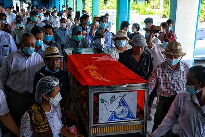 အန်အယ်လ်ဒီပါတီ ဗဟိုကော်မတီဝင် မုံရွာအောင်ရှင်၏ ဈာပန ကျင်းပ