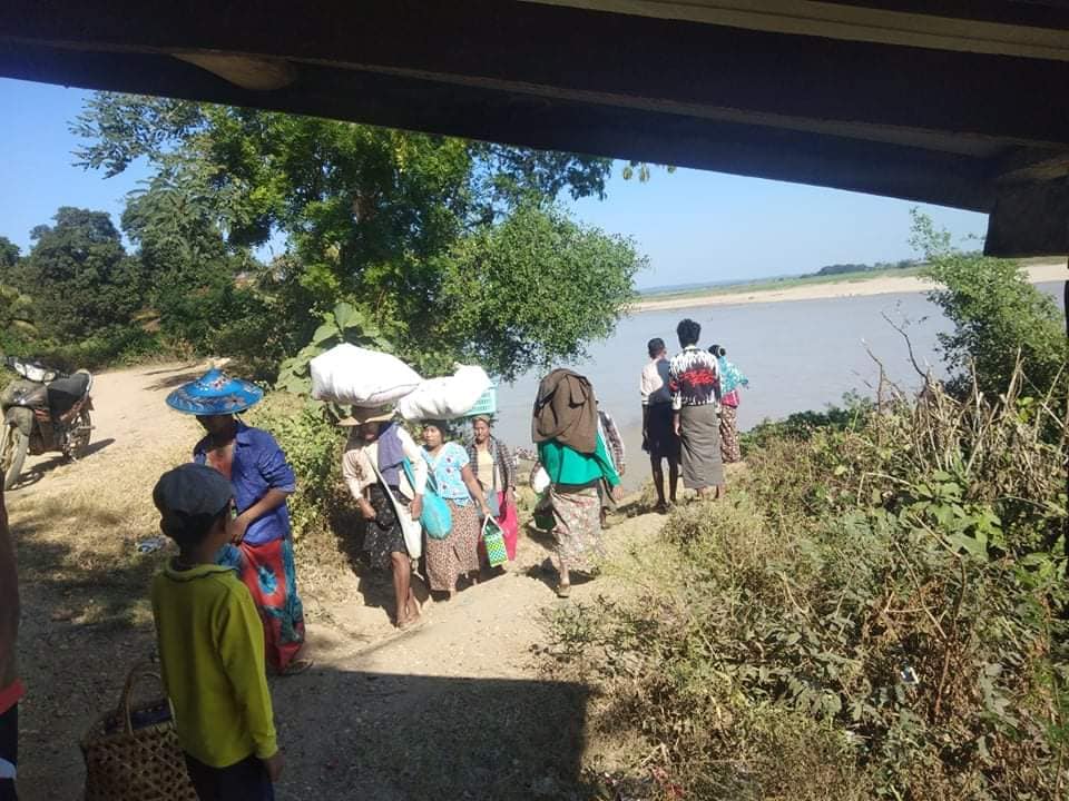 ကနီမြို့နယ် ကျေးရွာများကို စစ်ကောင်စီတပ် စစ်ကြောင်းထိုးလာသဖြင့် ဒေသခံများ နေရပ်စွန့်ခွာ