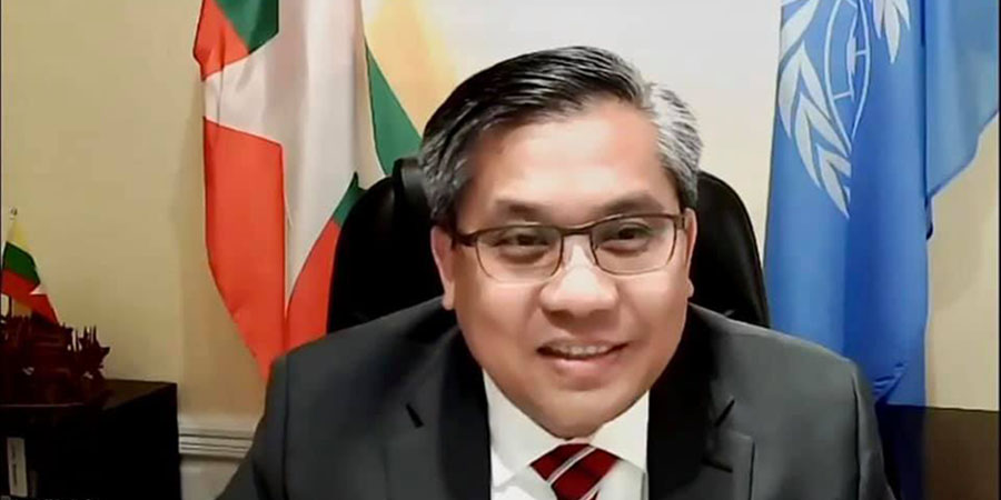 “စစ်တပ်ကို အမြစ်ပြတ်ချေမှုန်းမှရမယ်ဆိုတဲ့ဟာ ပိုပိုပြီး ပေါ်လွင်လာတယ်”- သံအမတ်ကြီး ဦးကျော်မိုးထွန်း