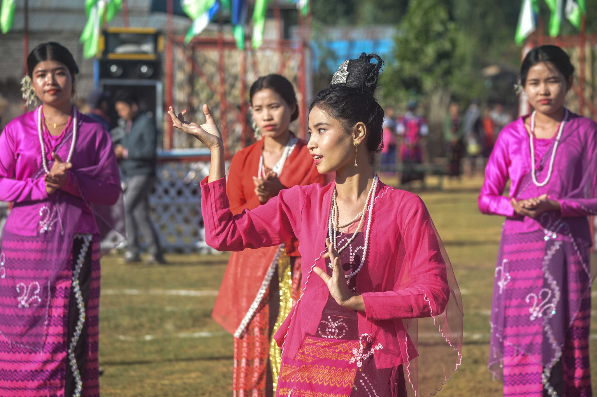 ခမီတိုင်းရင်သားတို့ရဲ့ ရိုးရာ ဆနီပွဲတော်(ဓာတ်ပုံ)