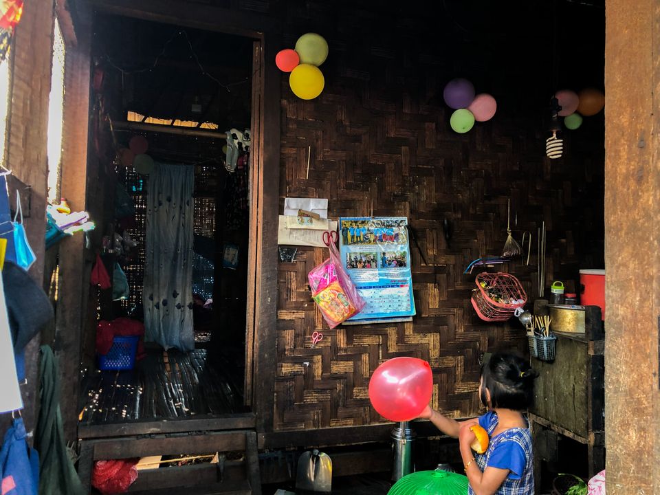 ၁၀ နှစ်ကြာ အိမ်မပြန်နိုင်သေးတဲ့ ကချင်စစ်ရှောင်ပြည်သူများရဲ့ ခရစ္စမတ် (ဓာတ်ပုံ)