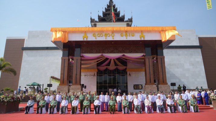 အာဏာသိမ်းစစ်ခေါင်းဆောင်မိသားစုပိုင် ရတနာပုံခန်းမအနီး ဗုံးပေါက်ကွဲ