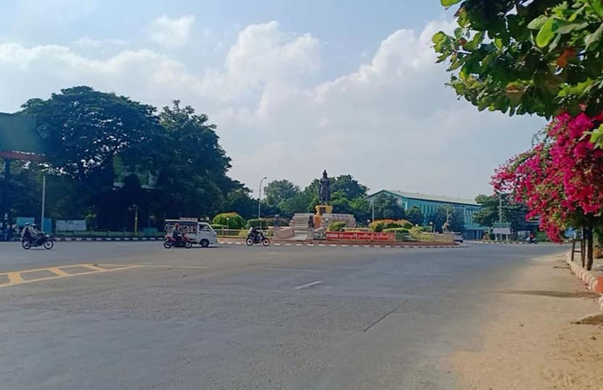 စစ်ကိုင်းမြို့ ဇေယျာကွက်သစ် အုပ်ချုပ်ရေးမှူးရုံးအတွင်း ပစ်ခတ်ခံရ