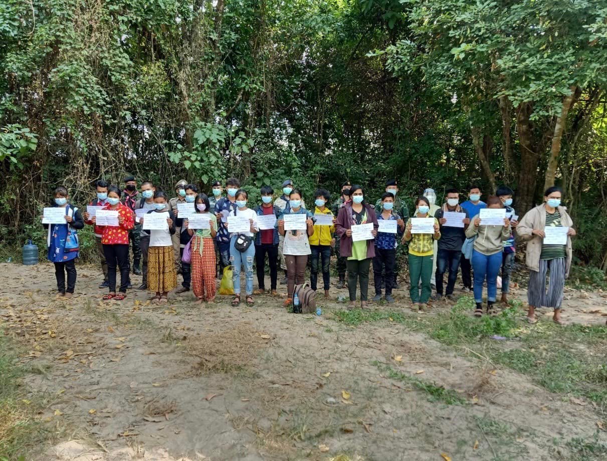 ထိုင်းနိုင်ငံသို့ တရားမဝင် လာရောက်သည့် မြန်မာများနှင့် လူကုန်ကူးပွဲစား ၆ ဦး ဖမ်းမိ