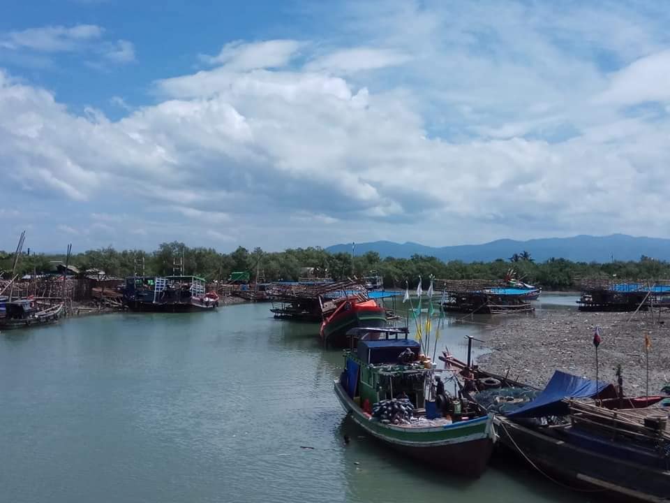 ရေးမြို့နယ်တွင် ငါးခြောက်ဈေး မြင့်တက်လာပြီး အရောင်းအဝယ်အေး