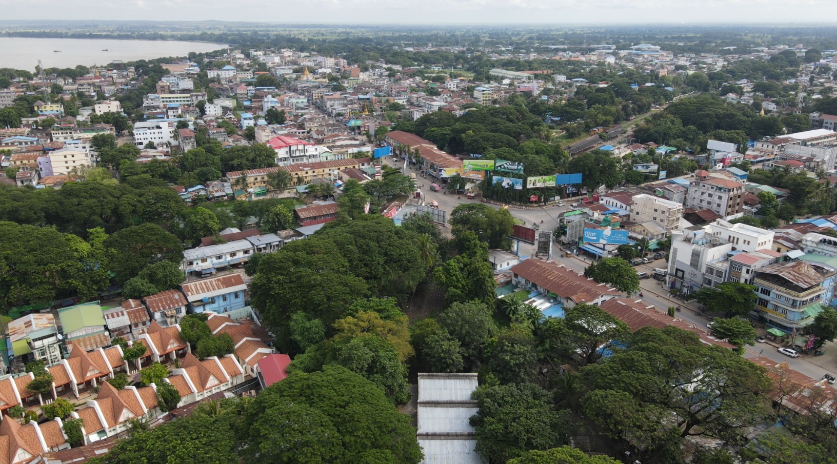ပြည်မြို့တွင်  PDF ရဲဘော် ၁ ဦးကို ဖမ်းမမိသဖြင့် စစ်တပ်က မိသားစုကို ဓားစားခံအဖြစ်ဖမ်းဆီး