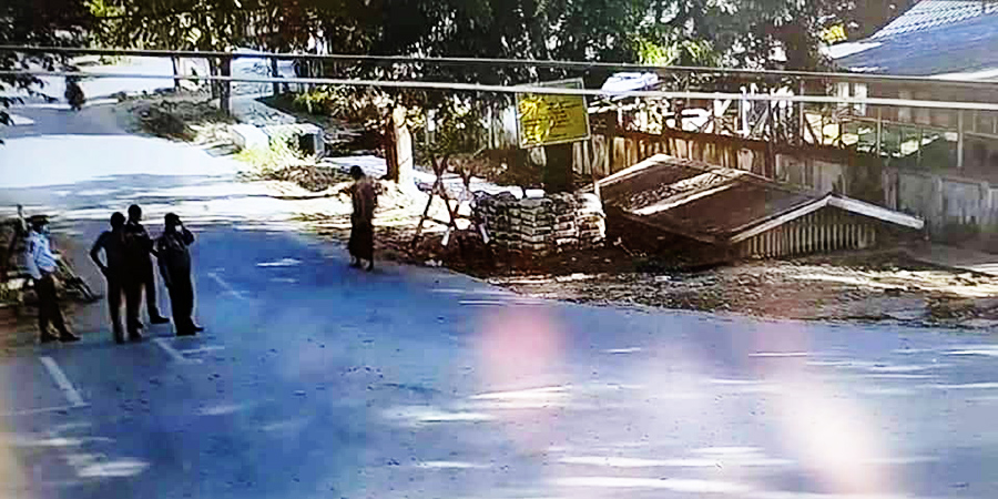 ဗန်းမော်မြို့ ၌ ကားမိုင်းဆွဲခံရပြီး စစ်ကောင်စီ တပ်ဖွဲ့ဝင် ၁ ဦးသေ၊ ၂ ဦးဒဏ်ရာ