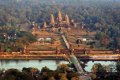ရန္ကုန္-အန္ေကာ၀ပ္ ကုန္းလမ္းဘတ္စ္ကား ခရီးစဥ္စတင္