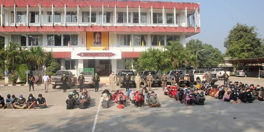 တာ့ခ်ခရိုင်တွင် တရားမဝင်မြန်မာများတင်လာသည့် ကား ၁၀ စီးနှင့် မြန်မာ ၉၂ ဦး ဖမ်းဆီးခံရ